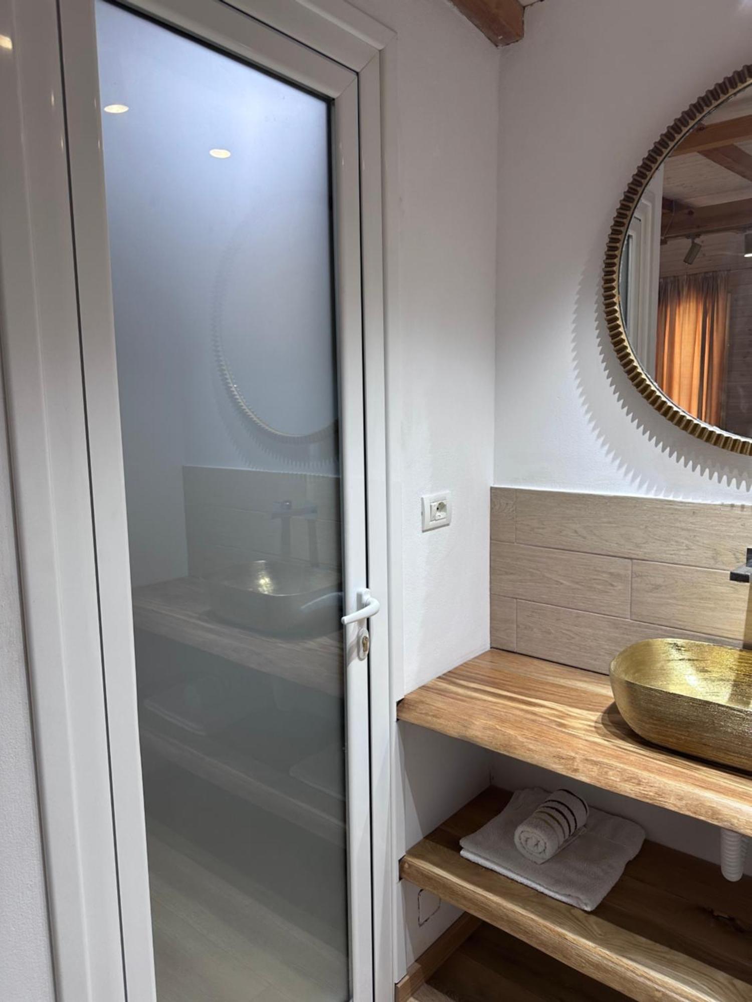 Nashos Bungalows Himare Fshat Εξωτερικό φωτογραφία