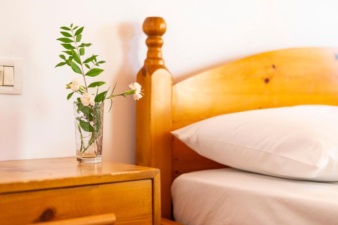 Nashos Bungalows Himare Fshat Εξωτερικό φωτογραφία
